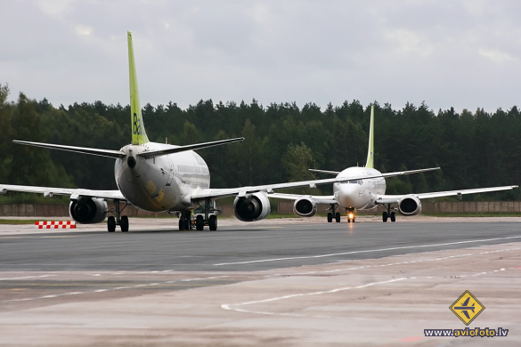 Boeing 737-500