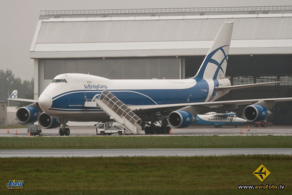 Boeing 747-46NF/ER/SCD