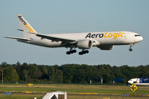 Boeing 777-FZN