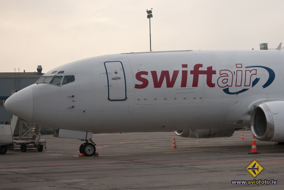 Boeing 737-306(SF)