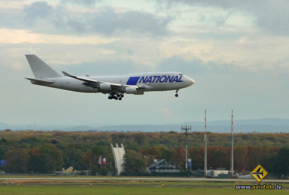 Boeing 747-428M(BCF)