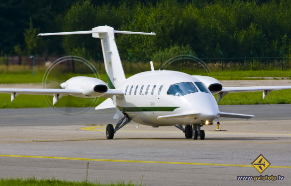 Piaggio P-180 Avanti II