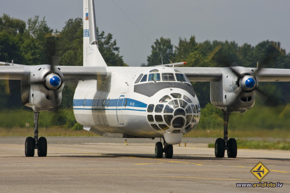 Antonov An-30