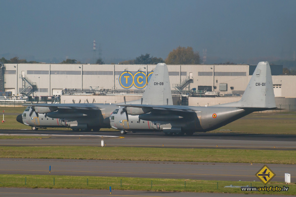 Lockheed C-130H Hercules (L-382)
