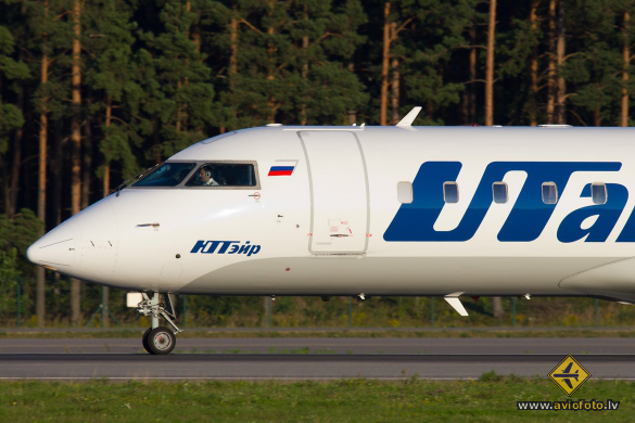 Bombardier CRJ-200LR (CL-600-2B19)