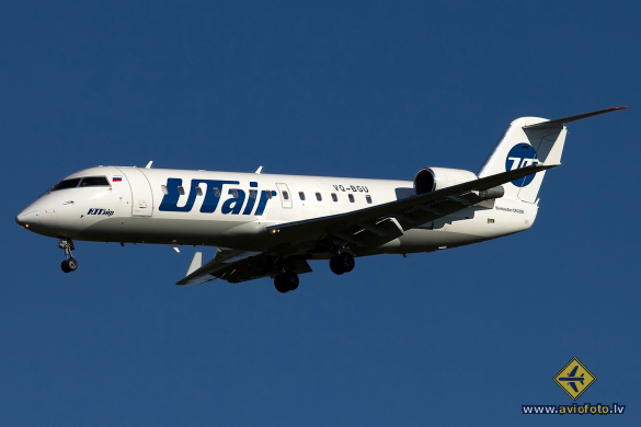 Bombardier CRJ-200LR (CL-600-2B19)