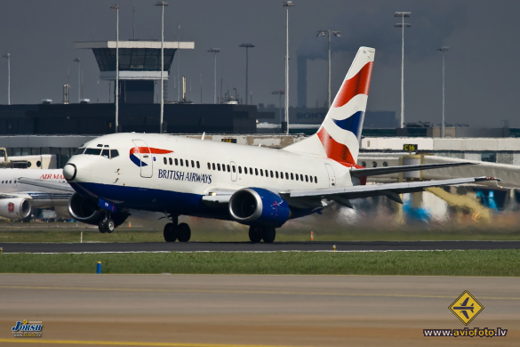 Boeing 737-5H6