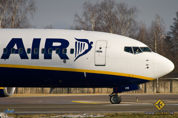 Boeing 737-8AS