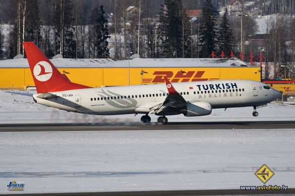 Boeing 737-8F2