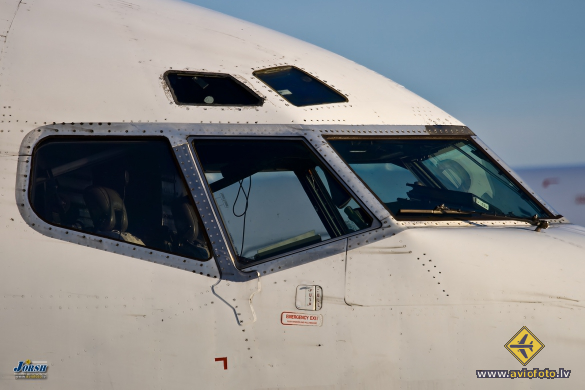 Boeing 737-53S