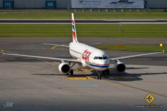 Airbus A320-214