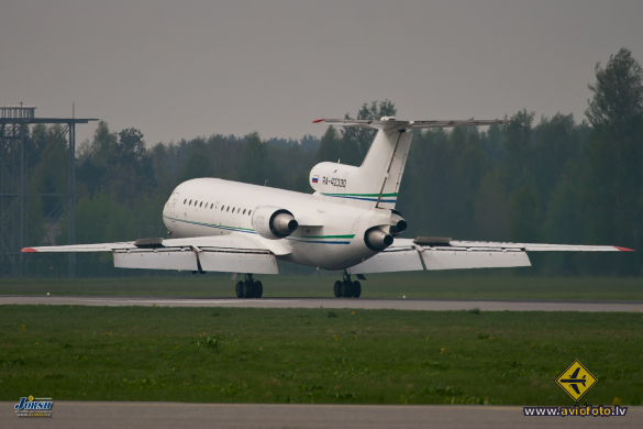 Yakovlev Yak-42D