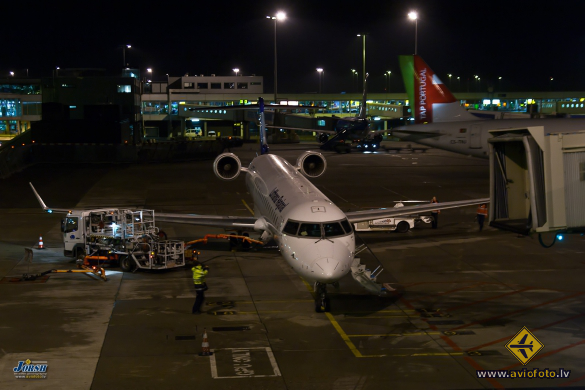 Bombardier CRJ-900LR (CL-600-2D24)