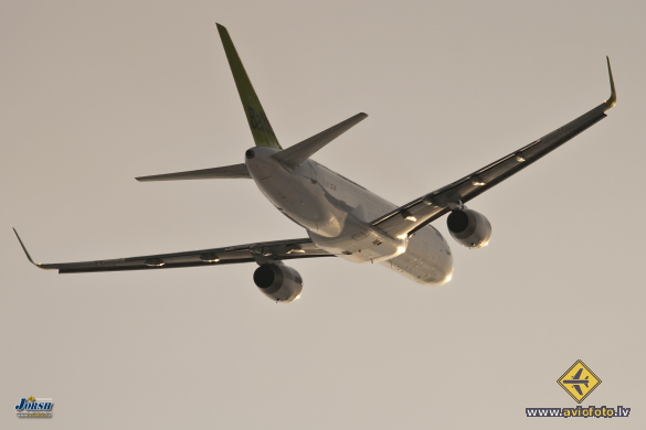 Boeing 757-256