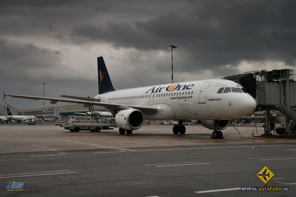 Airbus A320-216