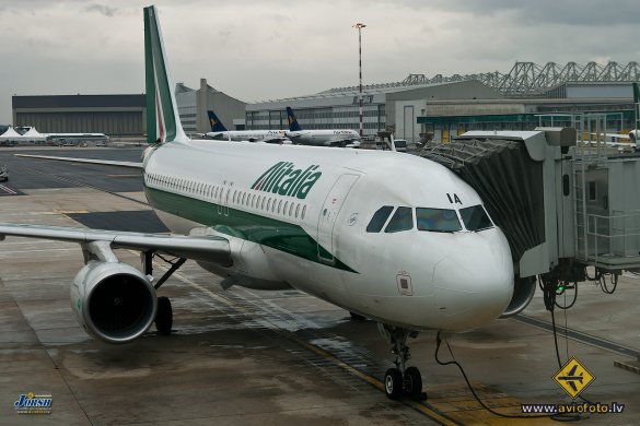 Airbus A320-216