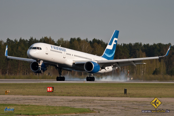 Boeing 757-2Q8