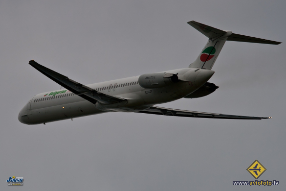 McDonnell Douglas MD-82 (DC-9-82)