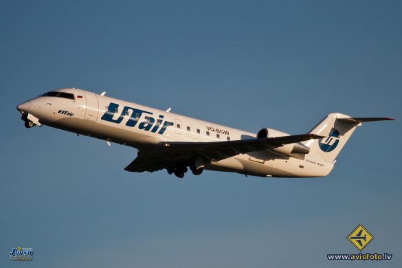 Bombardier CRJ-200LR (CL-600-2B19)