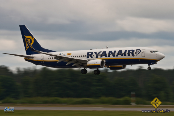 Boeing 737-8AS