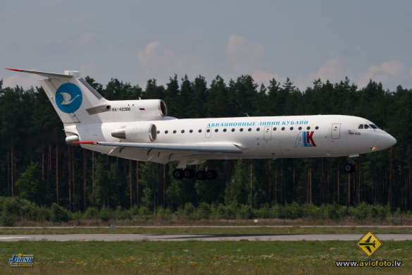 Yakovlev Yak-42D