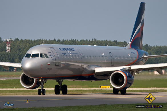 Airbus A321-211