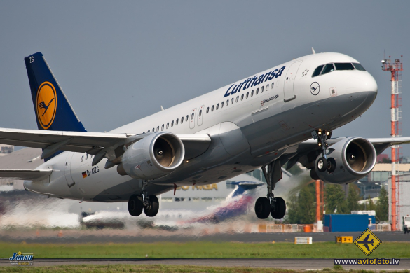 Airbus A320-214
