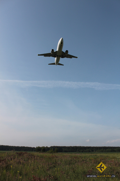 Boeing 737-36Q