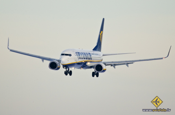 Boeing 737-8AS