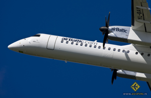 Bombardier DHC-8-402 Q400