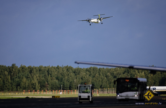 Bombardier DHC-8-402 Q400