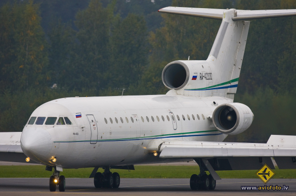 Yakovlev Yak-42D