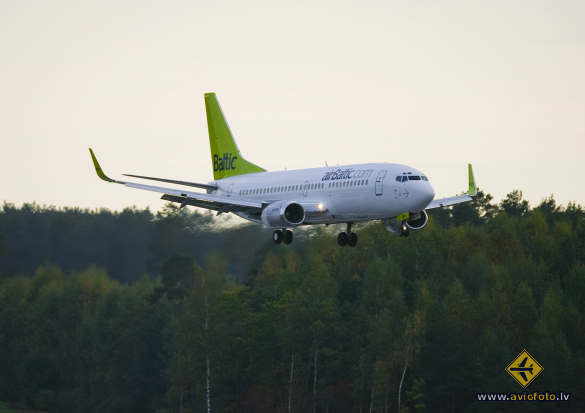 Boeing 737-33A