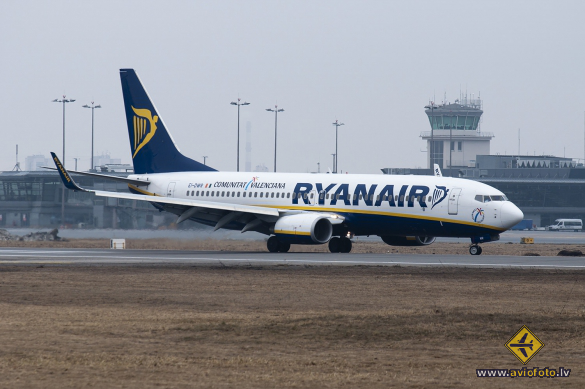 Boeing 737-8AS