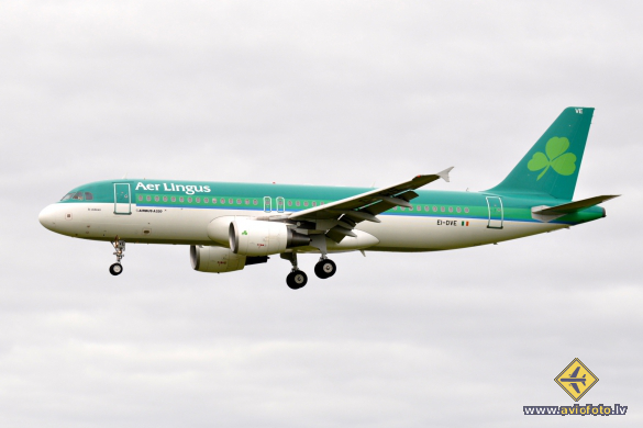 Airbus A320-214