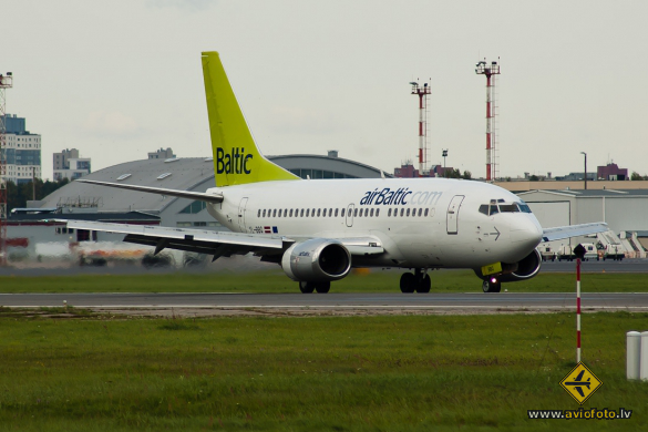 Boeing 737-522