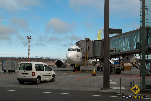 Boeing 737-522