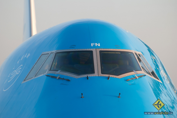 Boeing 747-406