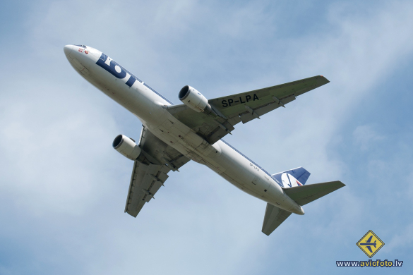 Boeing 767-35D/ER