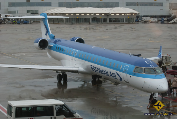 Bombardier CRJ-900ER (CL-600-2D24)