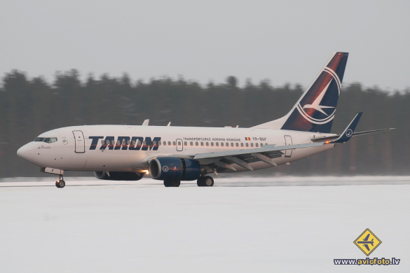 Boeing 737-78J