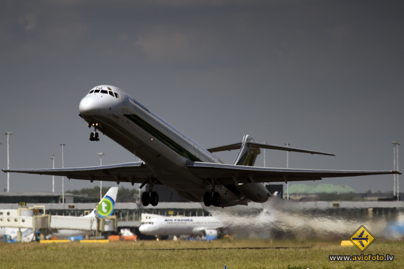 McDonnell Douglas MD-82 (DC-9-82)