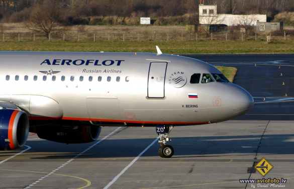 Airbus A320-214