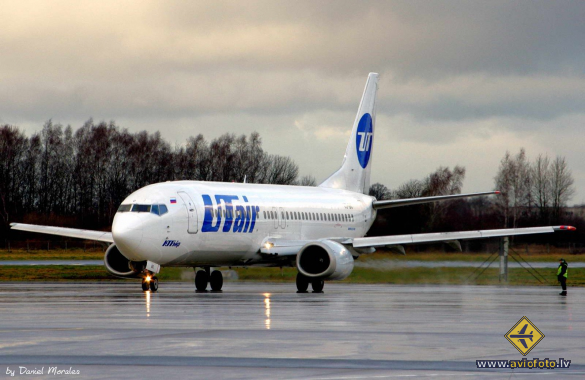 Boeing 737-45S