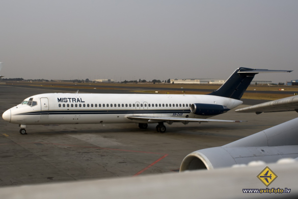 McDonnell Douglas DC-9-32