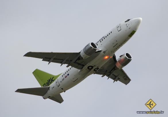 Boeing 737-522