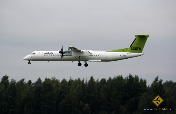 Bombardier DHC-8-402 Q400