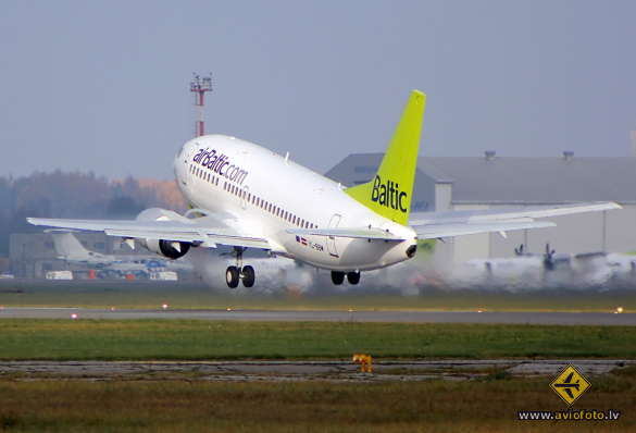 Boeing 737-522