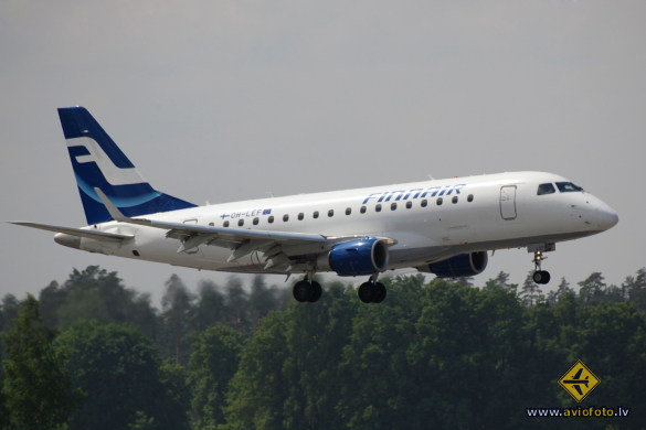 Embraer 170STD (ERJ-170-100STD)