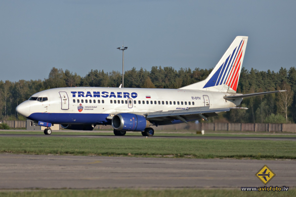 Boeing 737-5Y0